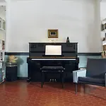 Отель Chez Marie *