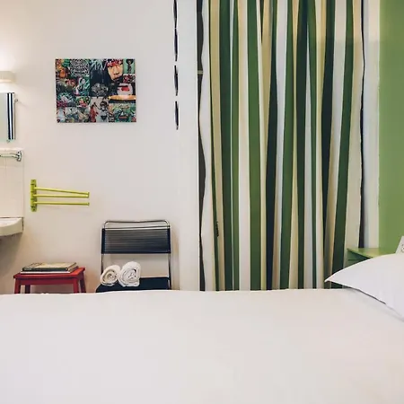 Chez Marie Hotel *