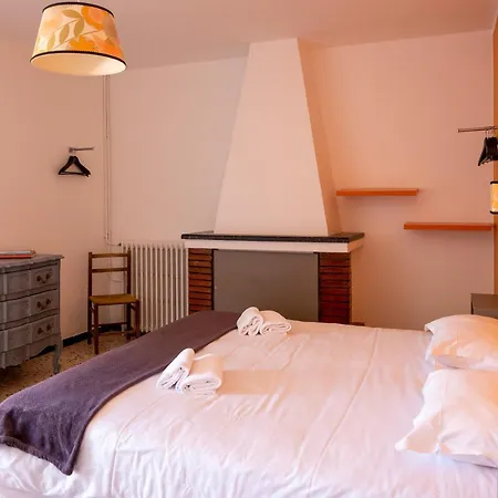 Chez Marie Hotel *