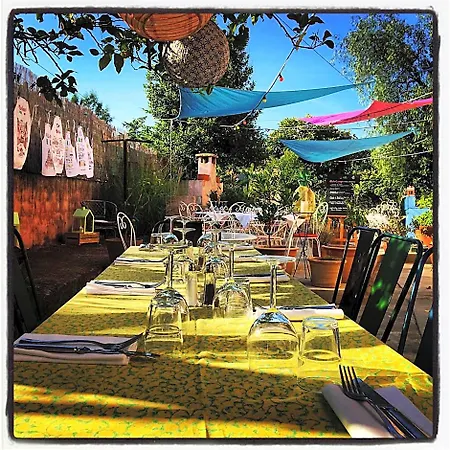 Chez Marie Hotel *