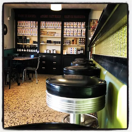 Chez Marie Hotel *