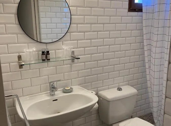 Chez Marie Hotel *
